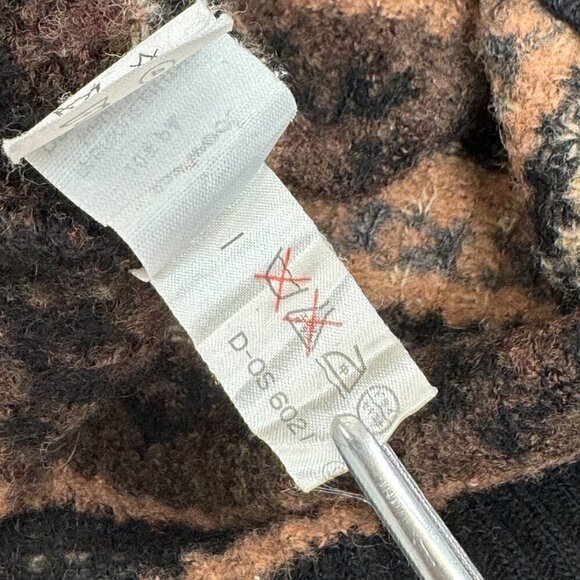 Givenchy Vintage Unisex Sweater - Picture 9 of 10